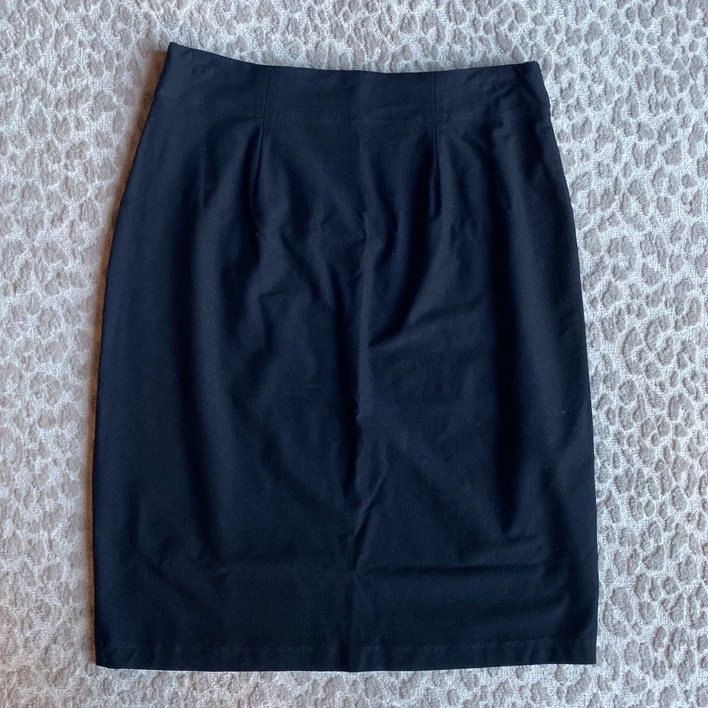 Eileen Fisher Black Knee-Length Pull-On Elastic Waist Skirt, size S
